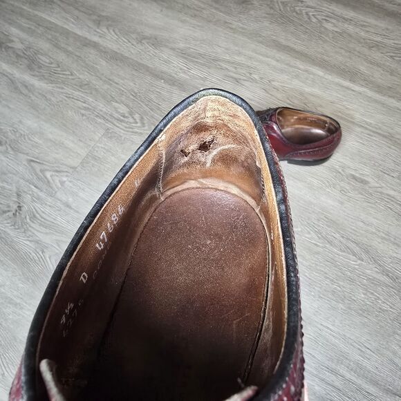 Allen Edmonds McAllister Wingtip Shoe Size 9.5 D Men Made In USA Burgundy Oxford main image 6